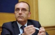 Il direttivo M5S: Petrocelli va espulso. Casellati studia i regolamenti per revocarlo da presidente