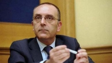 Il direttivo M5S: Petrocelli va espulso. Casellati studia i regolamenti per revocarlo da presidente