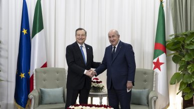 L’Algeria ci venderà più metano. Draghi: “Ora meno legati a Mosca”