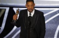 Will Smith bandito dall'Academy per 10 anni, i fan insorgono in rete