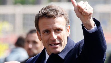 Macron al ballottaggio contro Le Pen. Il presidente avanti con il 28,5% secondo gli exit poll