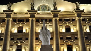 La Borsa di Milano a rischio sfratto: per restare in piazza Affari dovrà offrire almeno 6,8 milioni all'anno