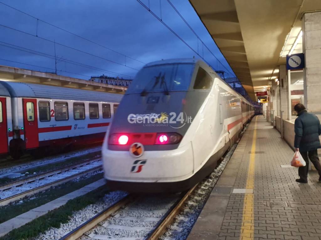Stazioni ferroviarie: in Liguria solo 8 sono accessibili ai disabili, nel 2027 saranno 52