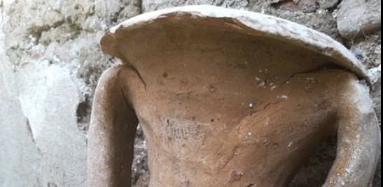 Reperti archeologici trafugati dall'Italia in Australia tra pacchi di pasta, ritrovati