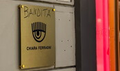 Scritte di insulti sulla boutique di Chiara Ferragni a Roma